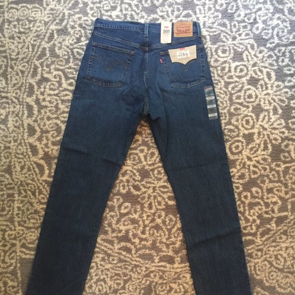 Brand New Levi's 501 Jeans - Picture 3 of 5